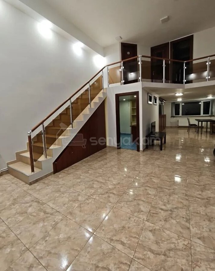 4 Սենյականոց Բնակարան, 102քմ, 3/5 հարկ, Կապիտալ Վերանորոգված, Կահավորված