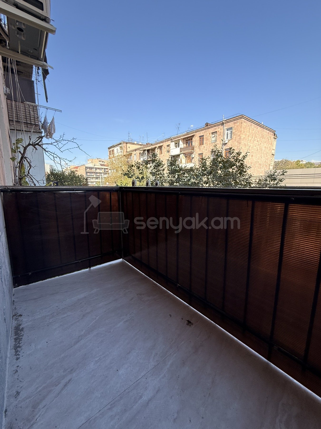 2 Սենյականոց Բնակարան Քարե Շենքում, 60քմ, 4/5 հարկ, Դիզայներական Վերանորոգված, Կահավորված