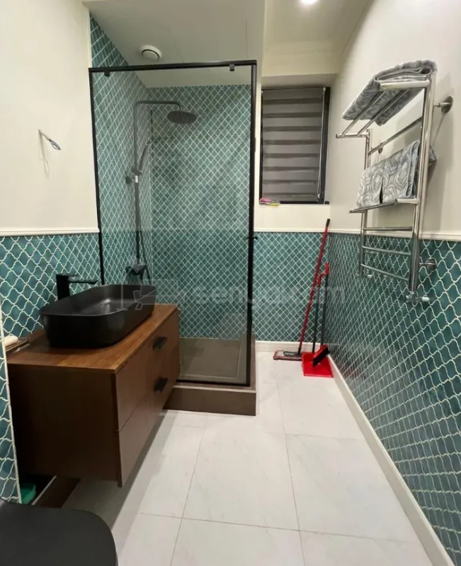 2 Սենյականոց Բնակարան Քարե Շենքում, 61քմ, 4/5 հարկ, Դիզայներական Վերանորոգված