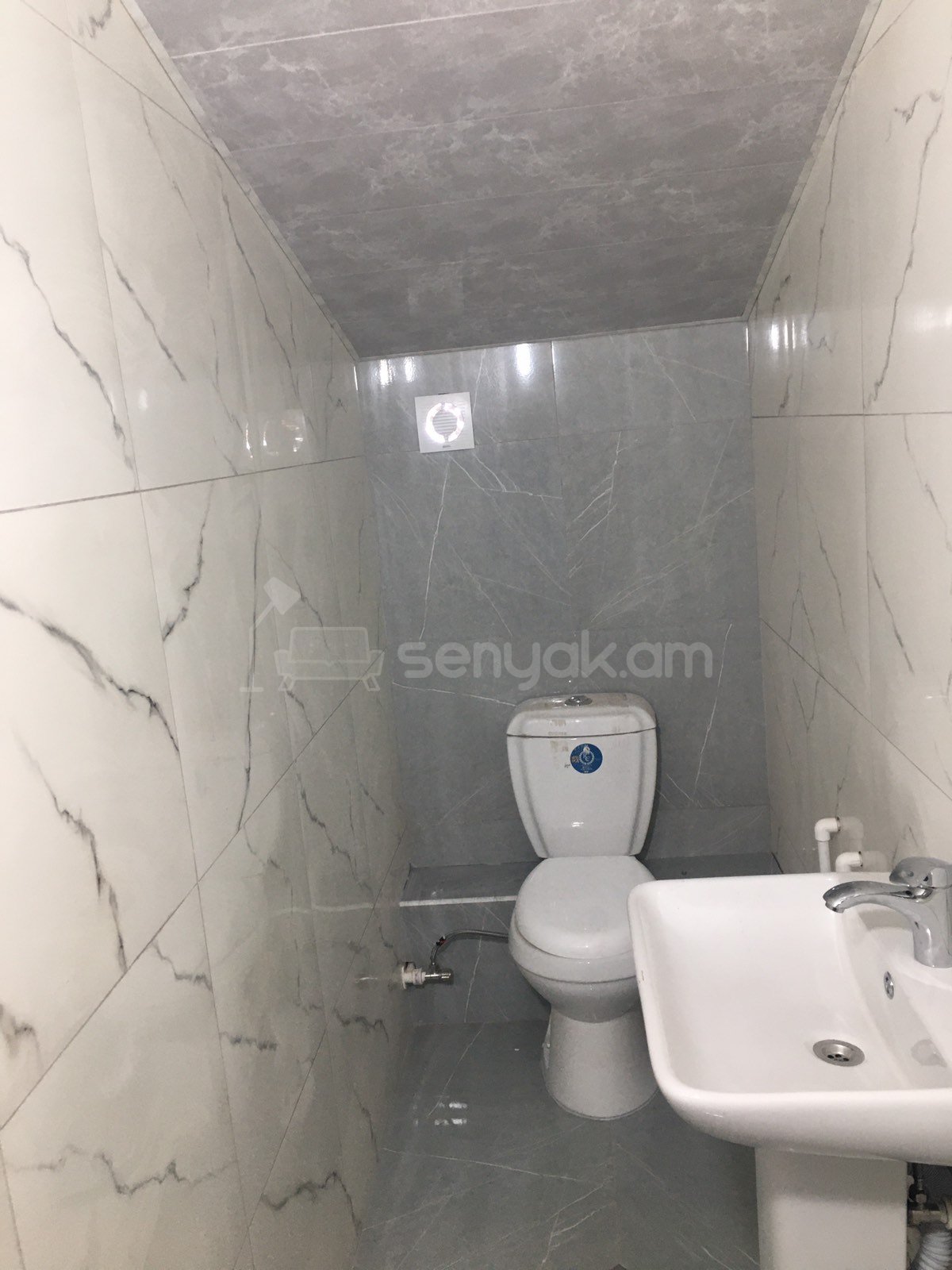 2 Սենյականոց Բնակարան Քարե Շենքում, 60քմ, 2/2 հարկ, Կապիտալ Վերանորոգված, Կահավորված, Արևկող