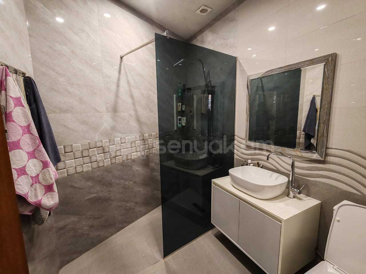 2 Սենյականոց Բնակարան Քարե Շենքում, 56քմ, 1/1 հարկ, Նորմալ Վիճակում, Կահավորված