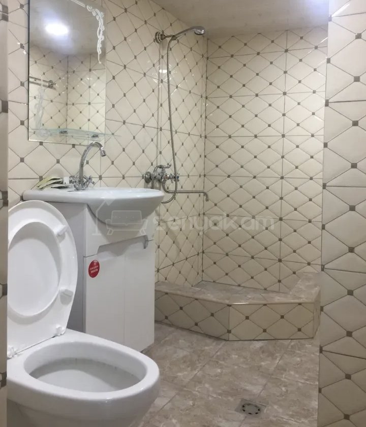 2 Սենյականոց Բնակարան Քարե Շենքում, 56քմ, 1/1 հարկ, Նորմալ Վիճակում, Կահավորված