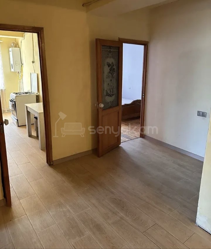 3 Սենյականոց Բնակարան, 78քմ, 6/14 հարկ, Նորմալ Վիճակում, Կահավորված, Արևկող