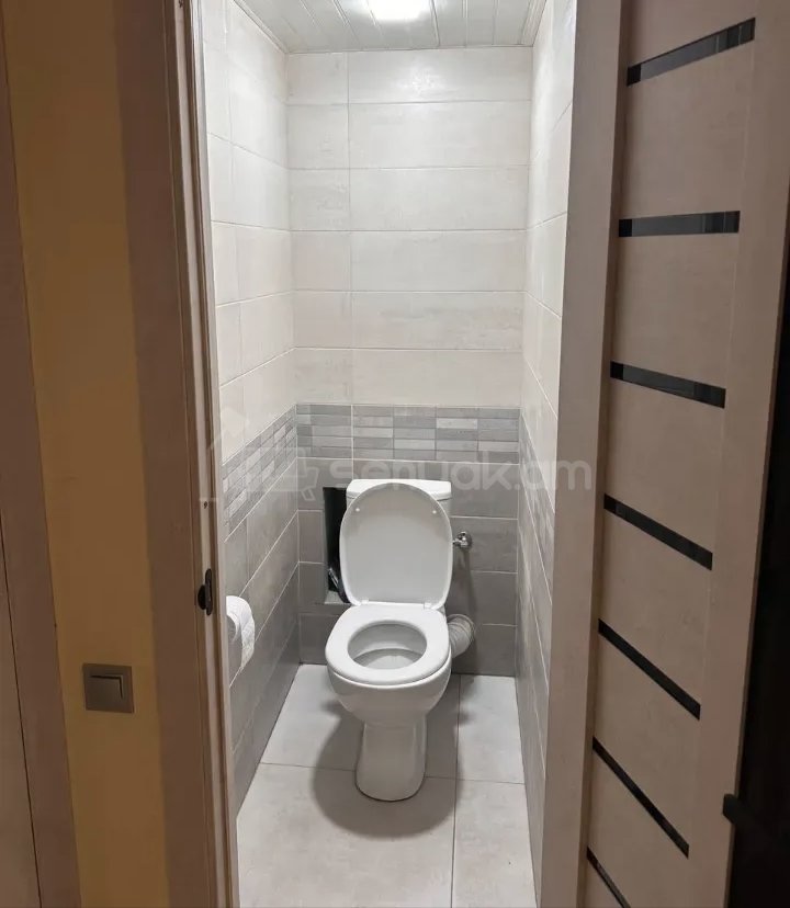 3 Սենյականոց Բնակարան, 78քմ, 6/14 հարկ, Նորմալ Վիճակում, Կահավորված, Արևկող