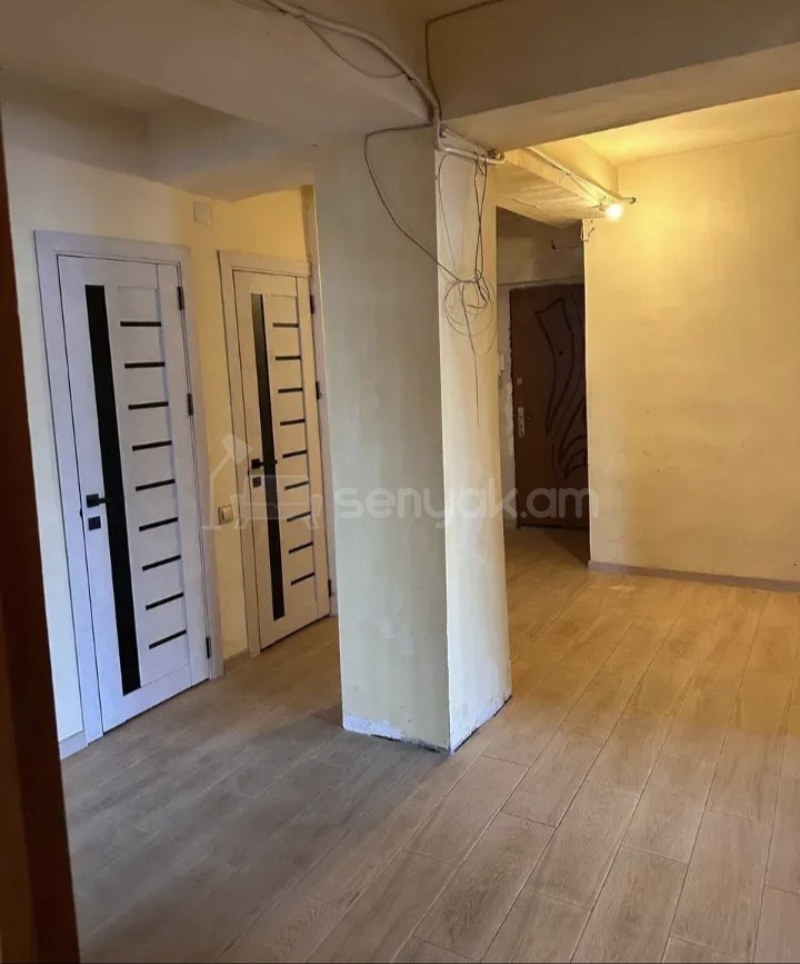 3 Սենյականոց Բնակարան, 78քմ, 6/14 հարկ, Նորմալ Վիճակում, Կահավորված, Արևկող