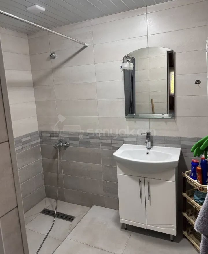 2 Սենյականոց Բնակարան, 50քմ, 3/9 հարկ, Կապիտալ Վերանորոգված, Կահավորված, Արևկող