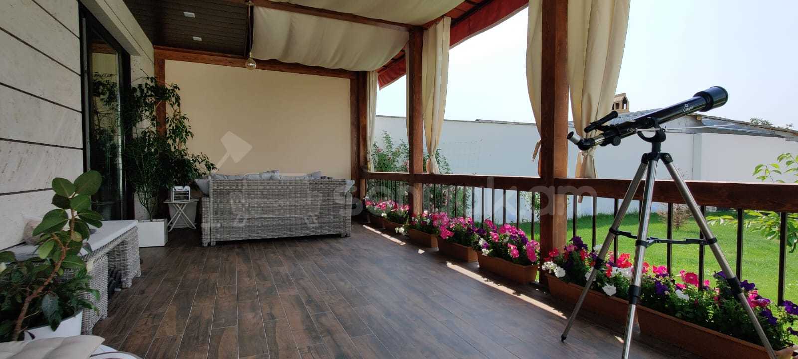 6 Սենյականոց Առանձնատուն, 200քմ, Ավտոտնակով