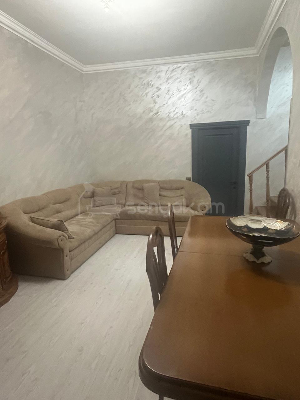 4 Սենյականոց Սեփական Տուն, 75քմ, Կապիտալ Վերանորոգված, Կահավորված