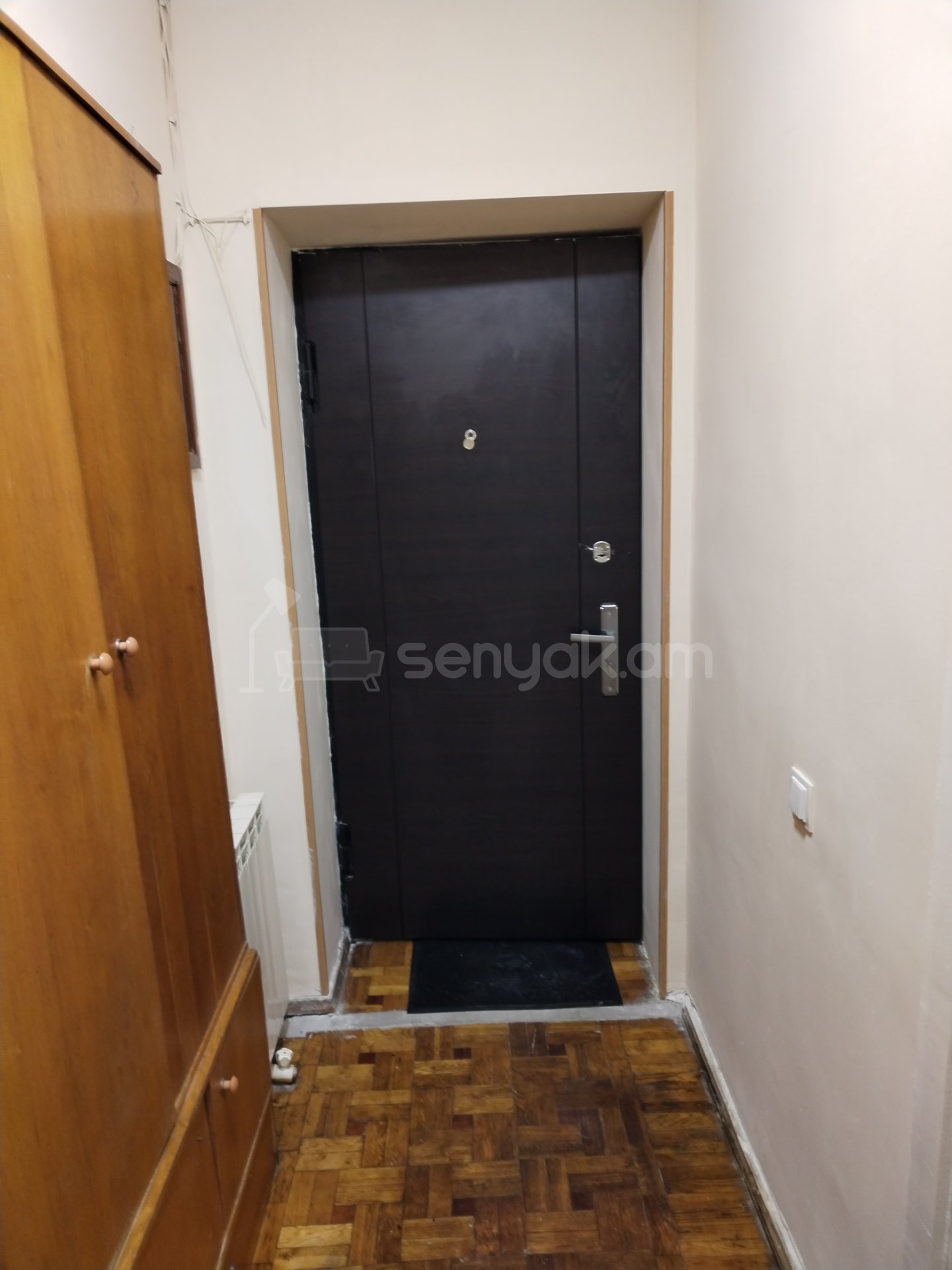 2 Սենյականոց Բնակարան Քարե Շենքում, 50քմ, 1/5 հարկ, Նորմալ Վիճակում, Կահավորված, Արևկող