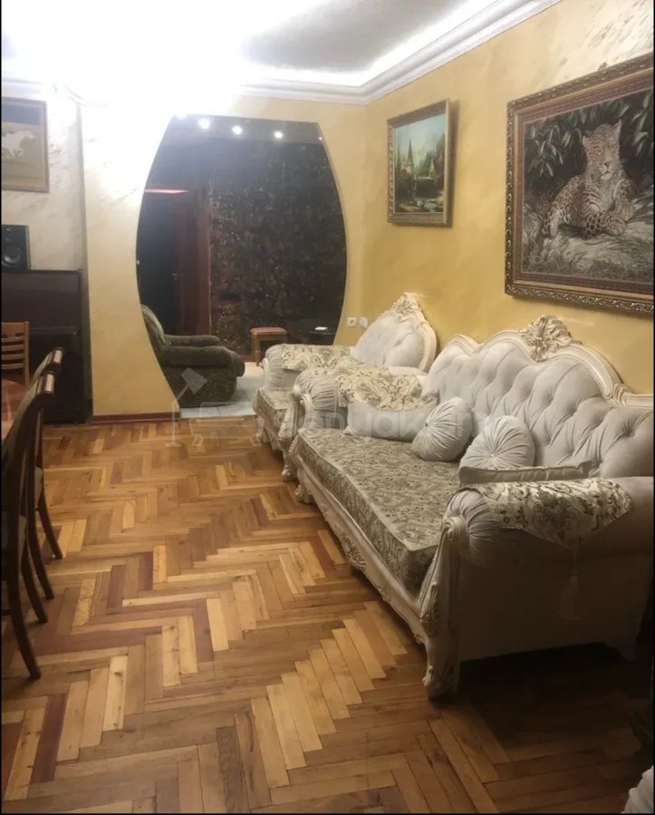 3 Սենյականոց Բնակարան, 80քմ, 2/5 հարկ, Դիզայներական Վերանորոգված, Կահավորված