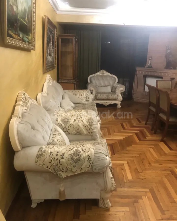 3 Սենյականոց Բնակարան, 80քմ, 2/5 հարկ, Դիզայներական Վերանորոգված, Կահավորված