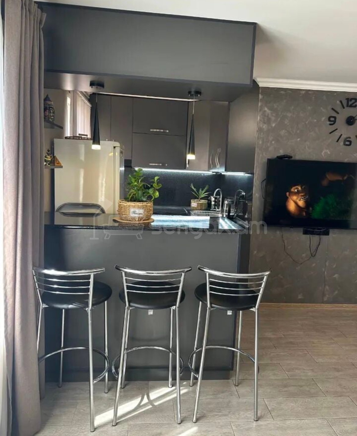 1 Սենյականոց Բնակարան, 32քմ, 2/4 հարկ, Կապիտալ Վերանորոգված