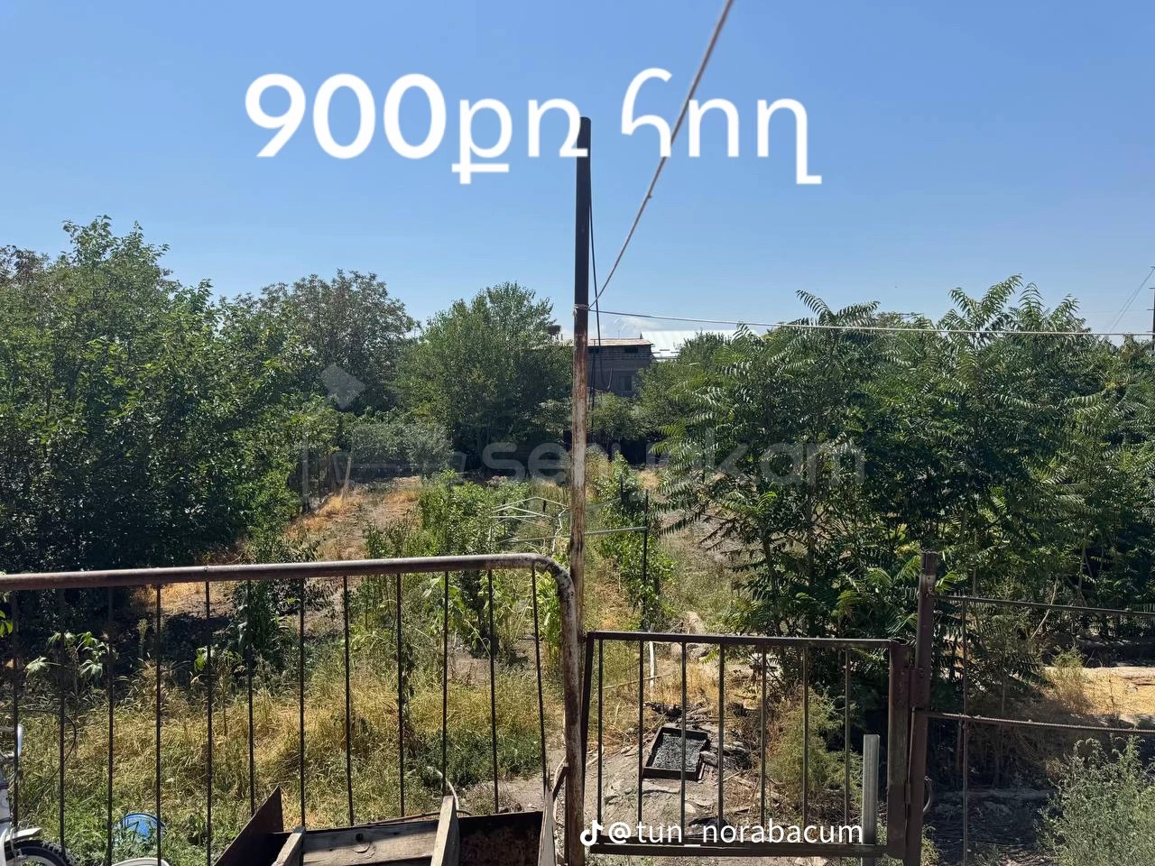 4 Սենյականոց Սեփական Տուն, 1200քմ, Նորմալ Վիճակում, Մասամբ Կահավորված, Ավտոտնակով