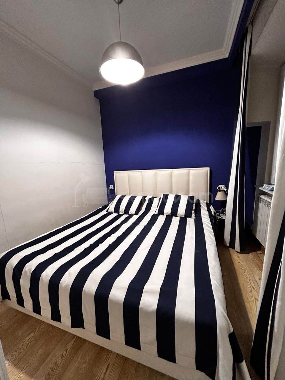 2 Սենյականոց Բնակարան Քարե Շենքում, 50քմ, 3/5 հարկ, Դիզայներական Վերանորոգված, Կահավորված, Արևկող