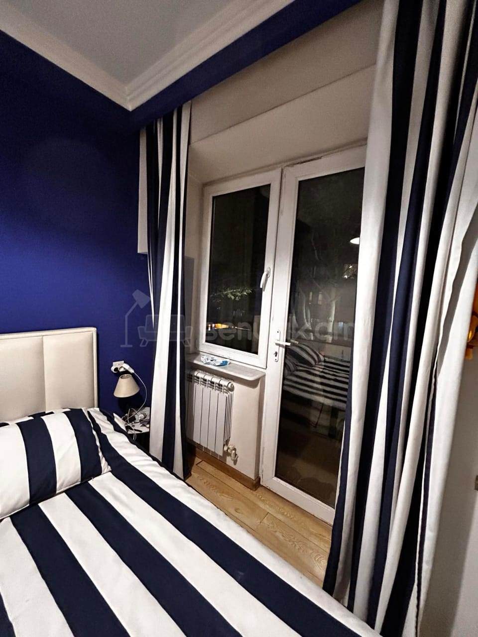 2 Սենյականոց Բնակարան Քարե Շենքում, 50քմ, 3/5 հարկ, Դիզայներական Վերանորոգված, Կահավորված, Արևկող