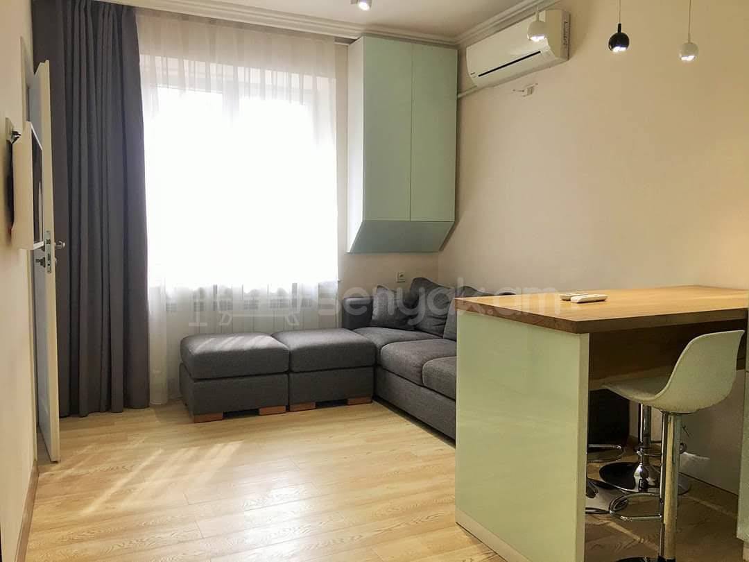 2 Սենյականոց Բնակարան Քարե Շենքում, 50քմ, 3/5 հարկ, Դիզայներական Վերանորոգված, Կահավորված, Արևկող