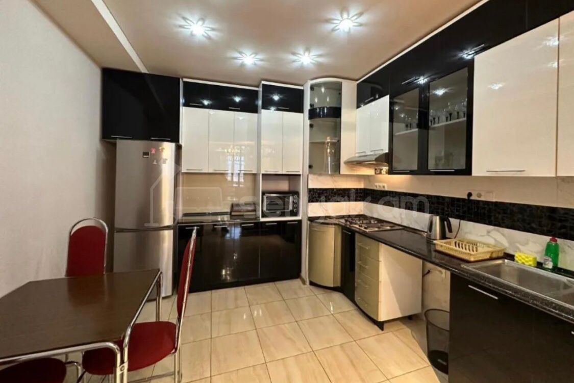 3 Սենյականոց Բնակարան Նորակառույցում, 100քմ, 10/16 հարկ, Դիզայներական Վերանորոգված, Կահավորված, Արևկող