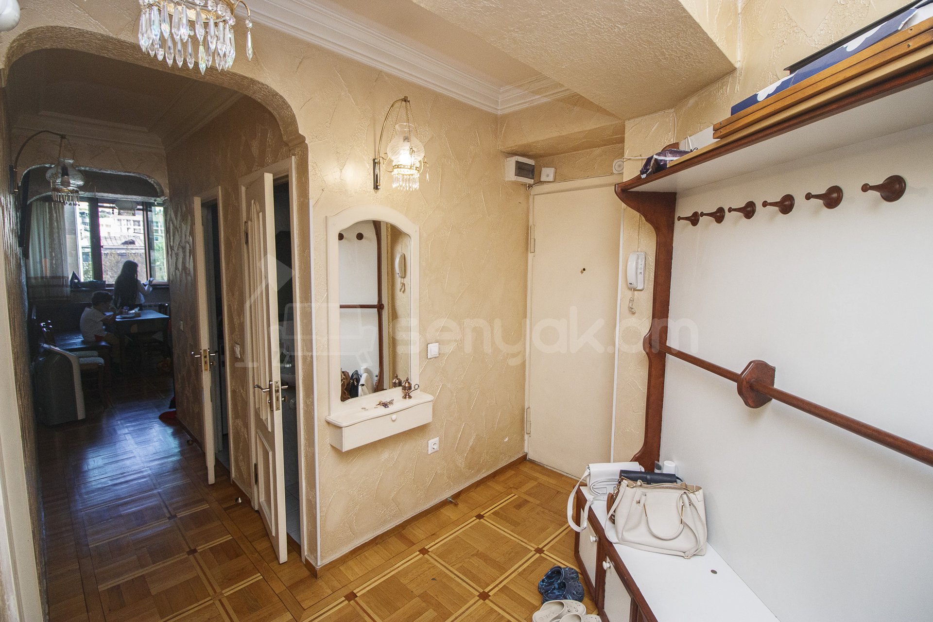 3 Սենյականոց Բնակարան, 95քմ, 4/11 հարկ, Կապիտալ Վերանորոգված