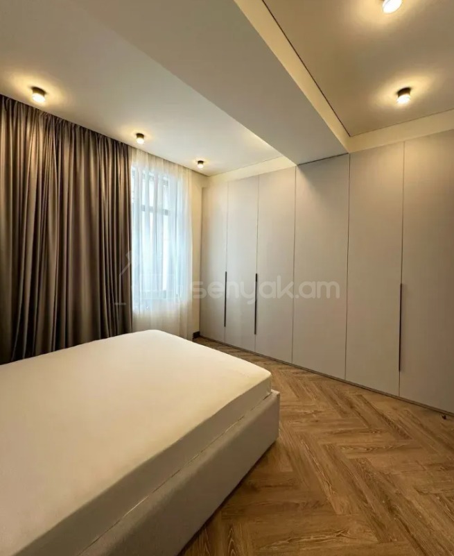 3 Սենյականոց Բնակարան Նորակառույցում, 60քմ, 5/18 հարկ, Դիզայներական Վերանորոգված, Կահավորված