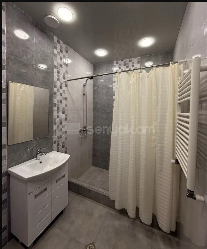 3 Սենյականոց Բնակարան Նորակառույցում, 103քմ, 12/16 հարկ, Դիզայներական Վերանորոգված, Կահավորված