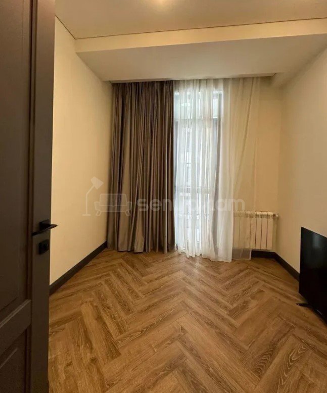 3 Սենյականոց Բնակարան Նորակառույցում, 60քմ, 5/18 հարկ, Դիզայներական Վերանորոգված, Կահավորված