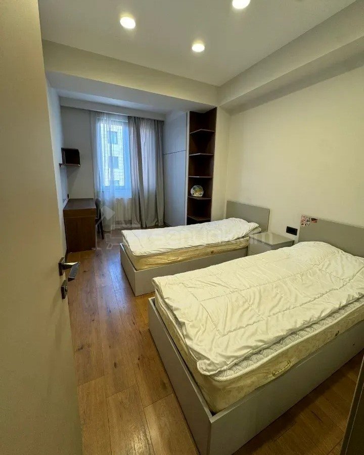 3 Սենյականոց Բնակարան Նորակառույցում, 76քմ, 9/12 հարկ, Դիզայներական Վերանորոգված