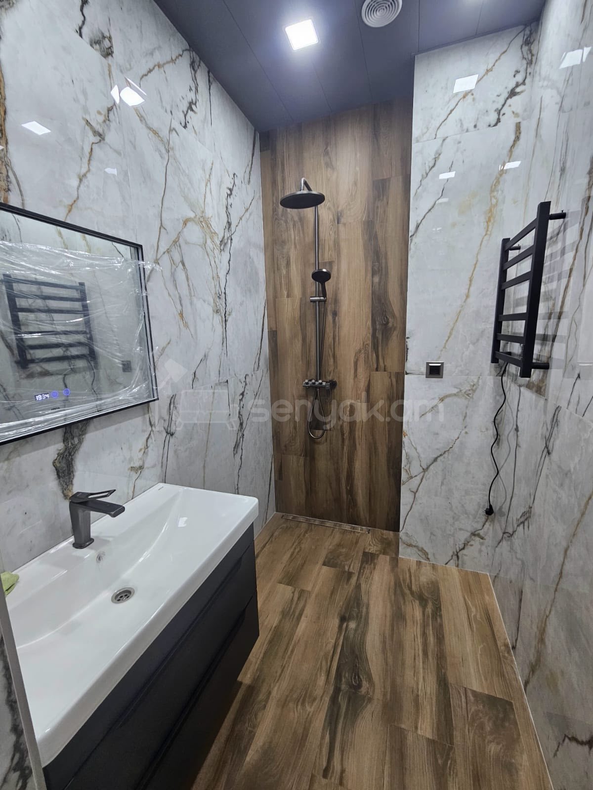 3 Սենյականոց Բնակարան Նորակառույցում, 90քմ, 13/13 հարկ, Կապիտալ Վերանորոգված