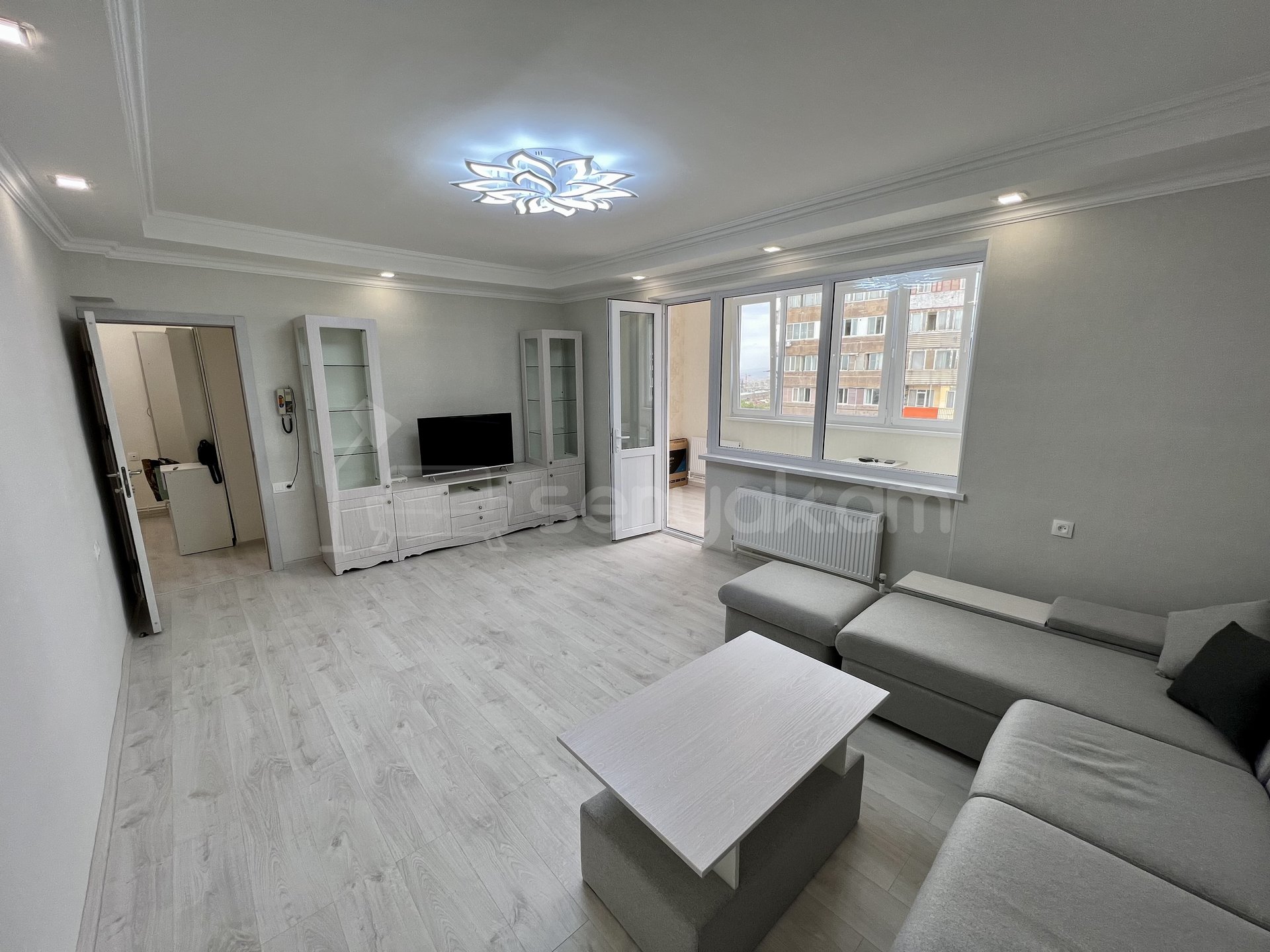 2 Սենյականոց Բնակարան, 75քմ, 12/13 հարկ, Կապիտալ Վերանորոգված, Կահավորված