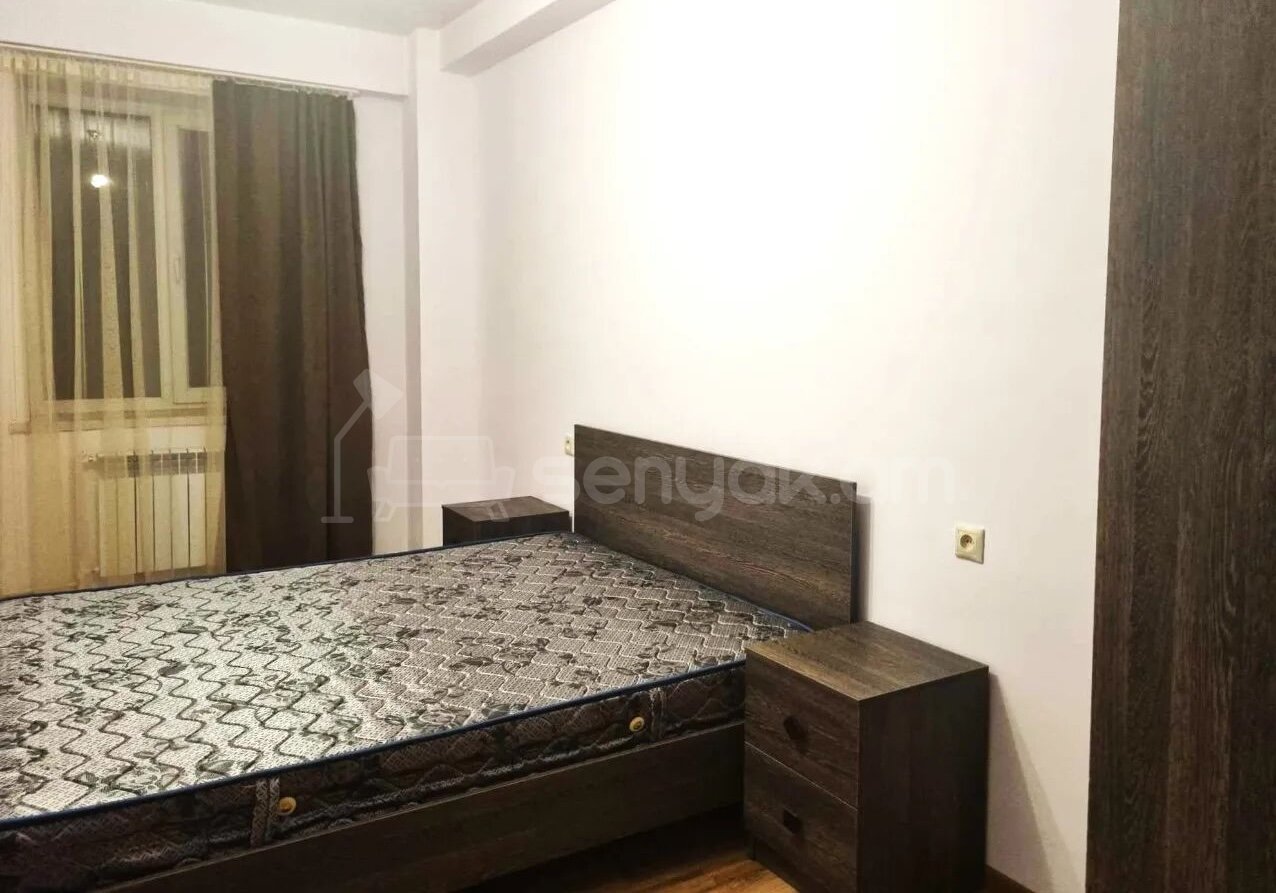 3 Սենյականոց Բնակարան, 80քմ, 1/3 հարկ, Կապիտալ Վերանորոգված, Կահավորված