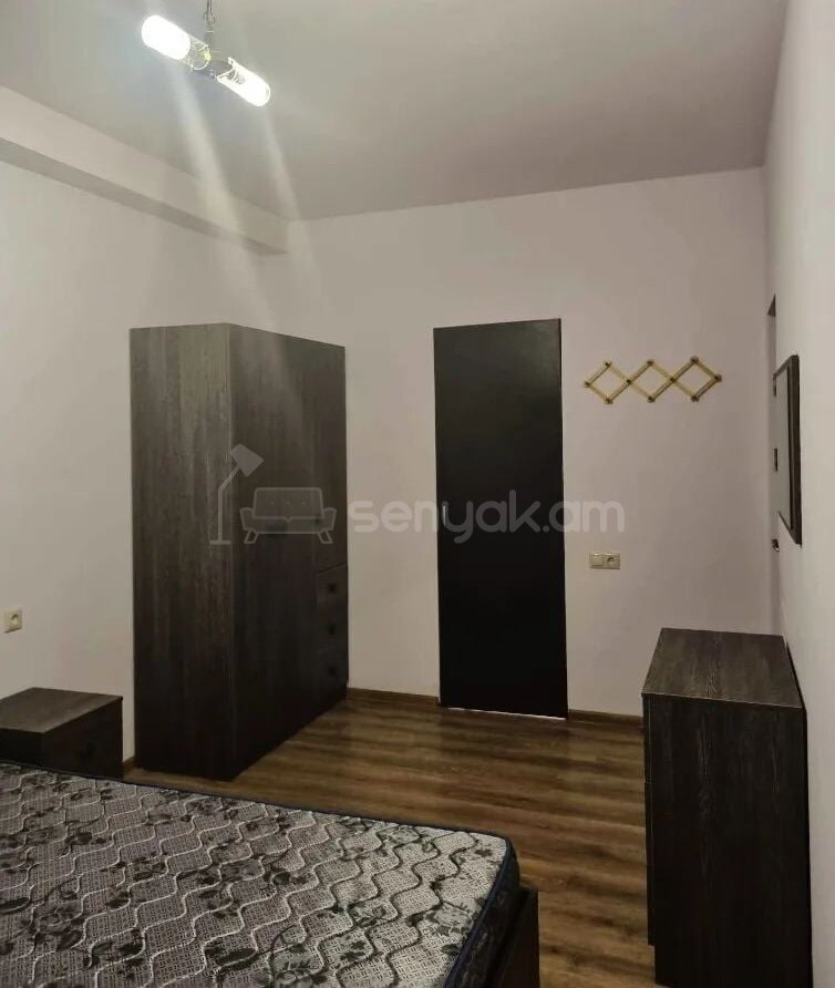 3 Սենյականոց Բնակարան, 80քմ, 1/3 հարկ, Կապիտալ Վերանորոգված, Կահավորված