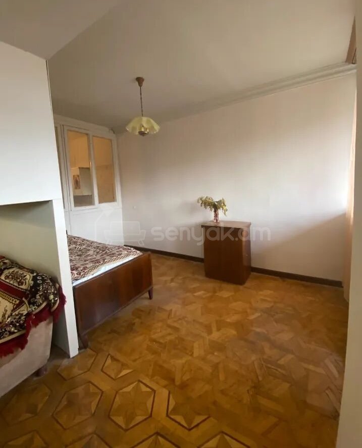 2 Սենյականոց Բնակարան, 43քմ, 9/9 հարկ, Նորմալ Վիճակում