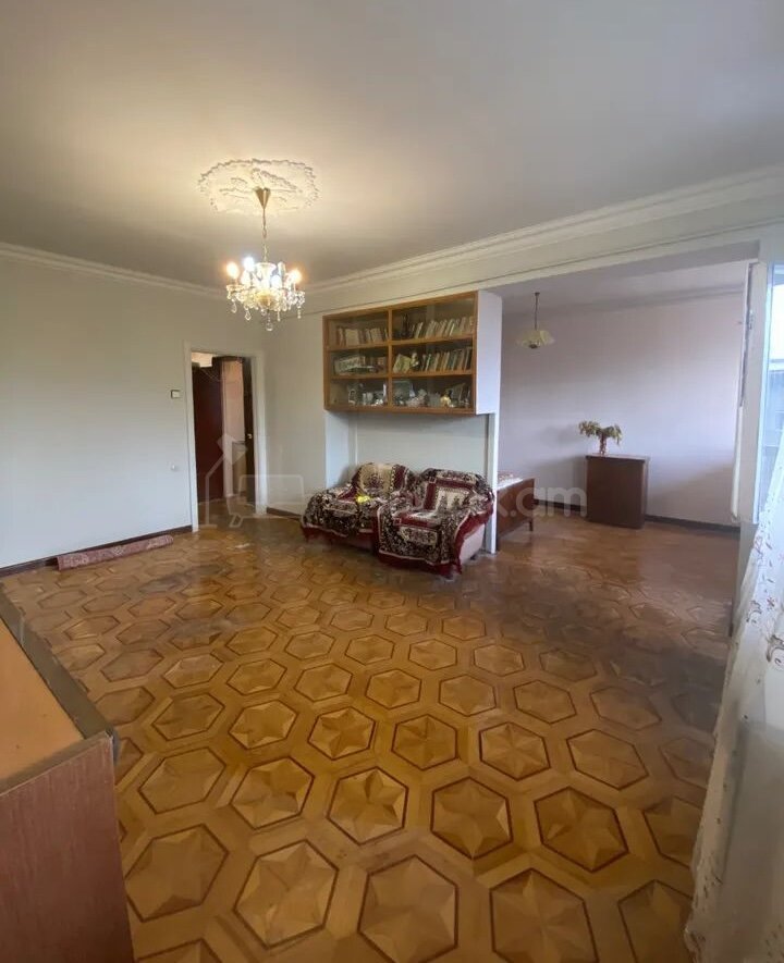 2 Սենյականոց Բնակարան, 43քմ, 9/9 հարկ, Նորմալ Վիճակում