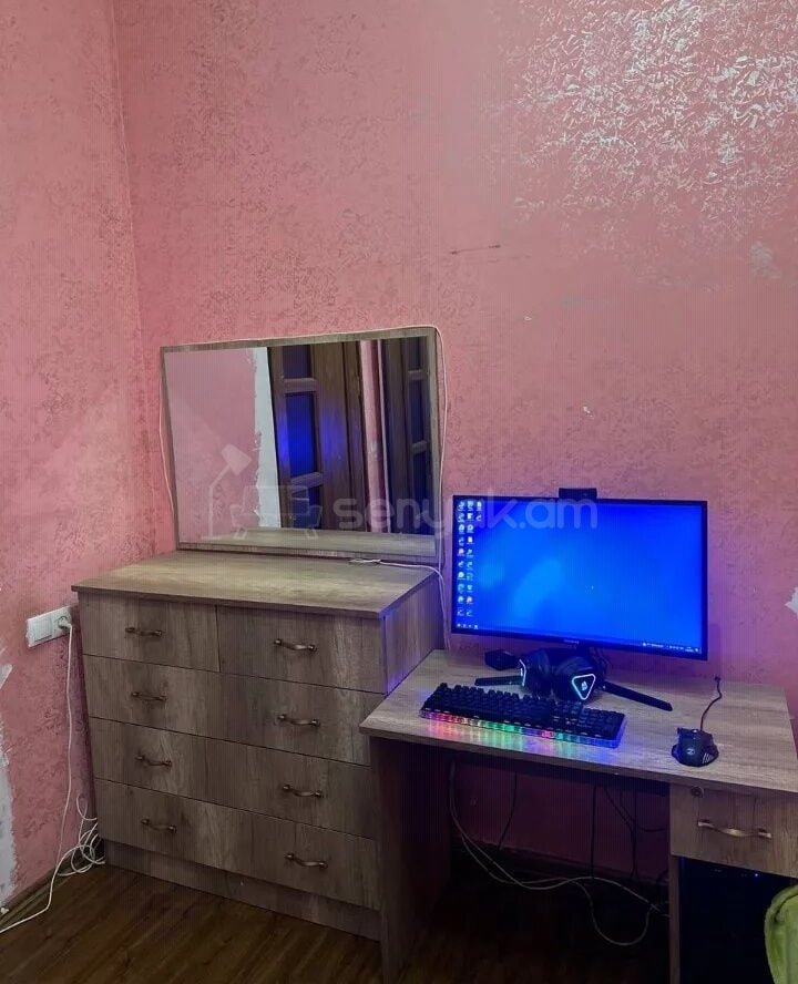 3 Սենյականոց Բնակարան, 80քմ, 3/3 հարկ, Կապիտալ Վերանորոգված