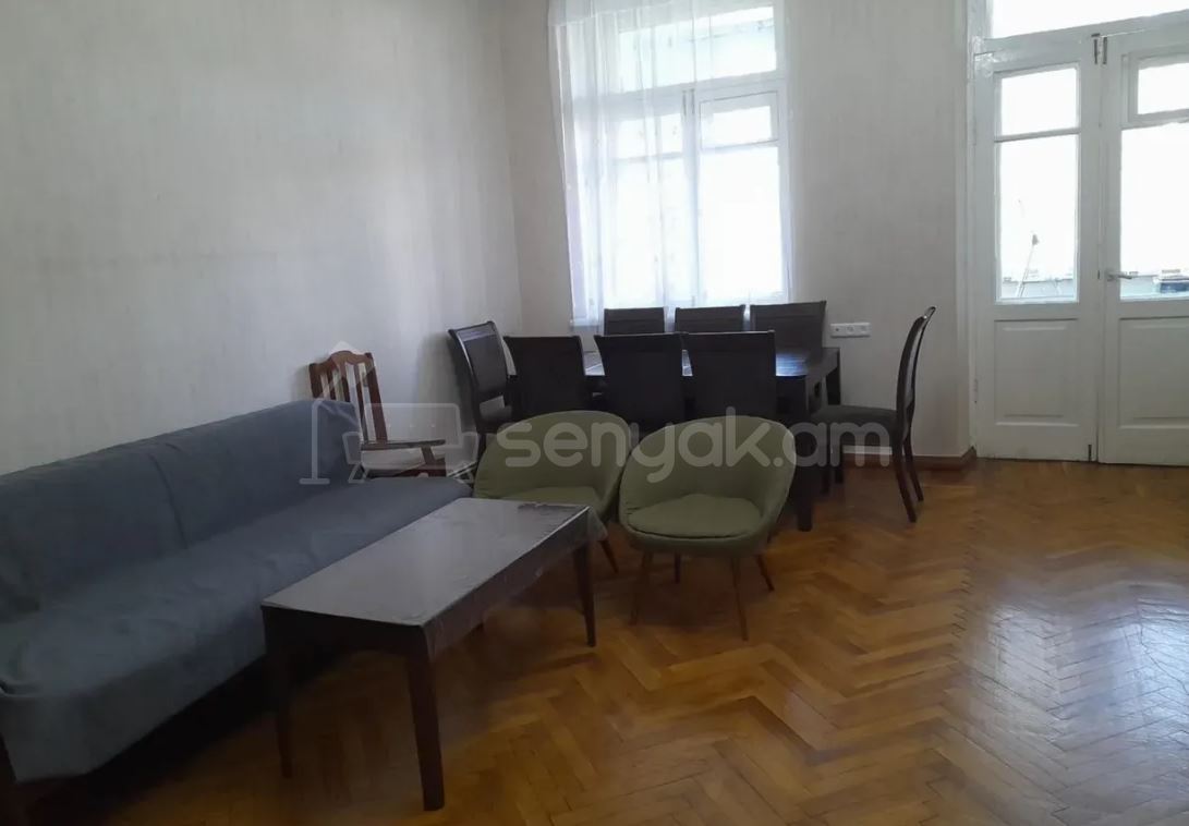 2 Սենյականոց Բնակարան Քարե Շենքում, 66քմ, 4/5 հարկ, Կոսմետիկ Վերանորոգված, Կահավորված