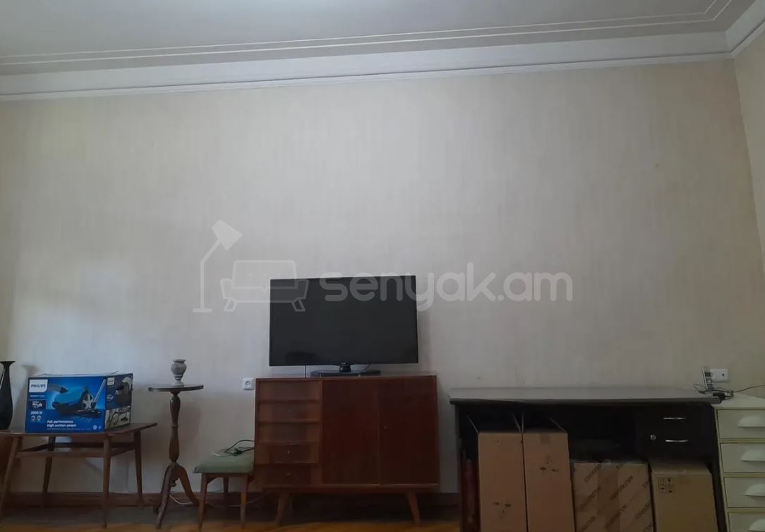 2 Սենյականոց Բնակարան Քարե Շենքում, 66քմ, 4/5 հարկ, Կոսմետիկ Վերանորոգված, Կահավորված