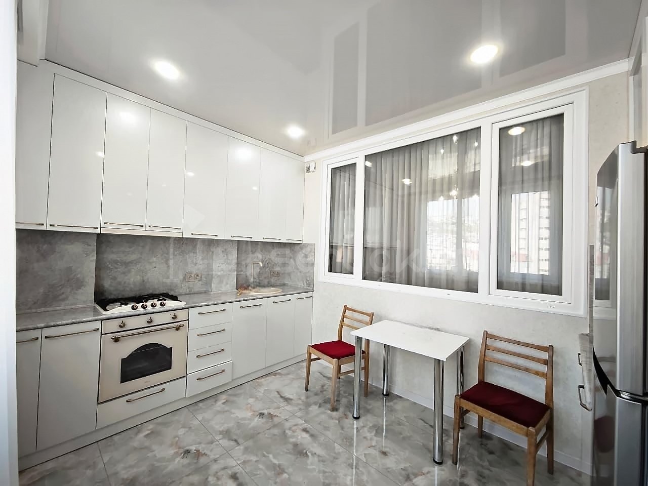 3 Սենյականոց Բնակարան, 90քմ, 6/7 հարկ, Կապիտալ Վերանորոգված, Կահավորված, Արևկող