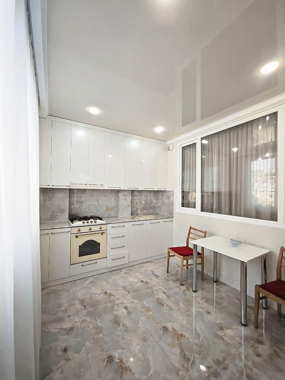 3 Սենյականոց Բնակարան, 90քմ, 6/7 հարկ, Կապիտալ Վերանորոգված, Կահավորված, Արևկող