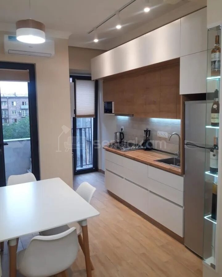 2 Սենյականոց Բնակարան, 45քմ, 4/6 հարկ, Կապիտալ Վերանորոգված, Կահավորված