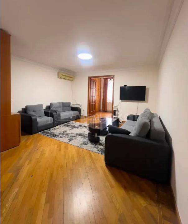 3 Սենյականոց Բնակարան Քարե Շենքում, 80քմ, 1/5 հարկ, Կապիտալ Վերանորոգված, Կահավորված, Արևկող