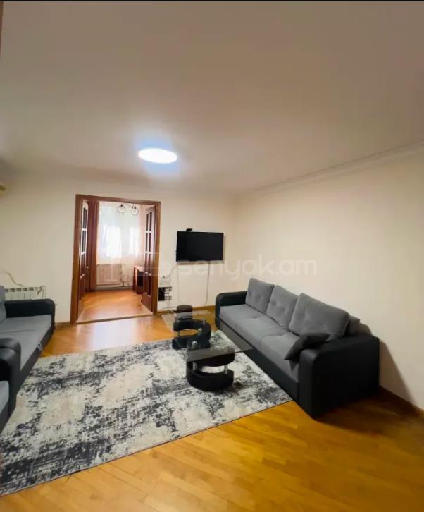 3 Սենյականոց Բնակարան Քարե Շենքում, 80քմ, 1/5 հարկ, Կապիտալ Վերանորոգված, Կահավորված, Արևկող