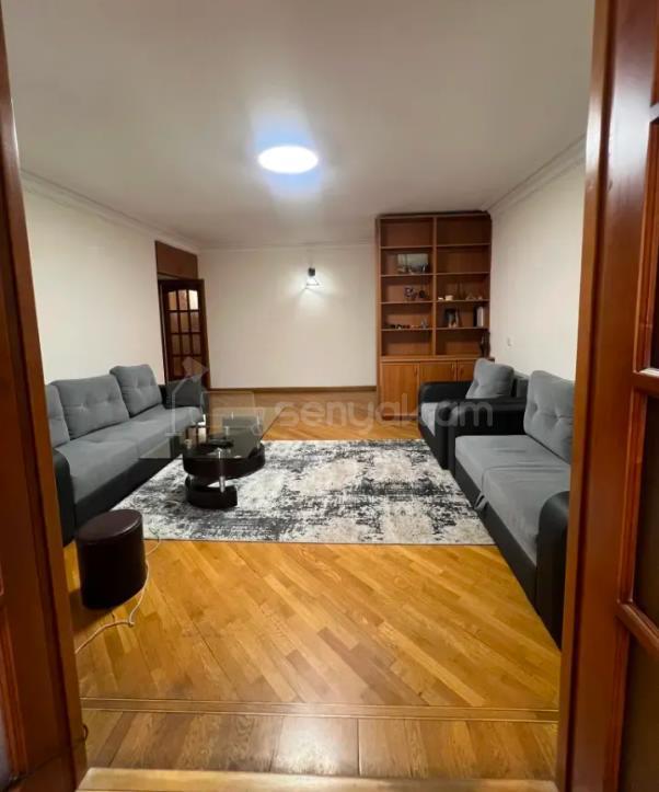 3 Սենյականոց Բնակարան Քարե Շենքում, 80քմ, 1/5 հարկ, Կապիտալ Վերանորոգված, Կահավորված, Արևկող