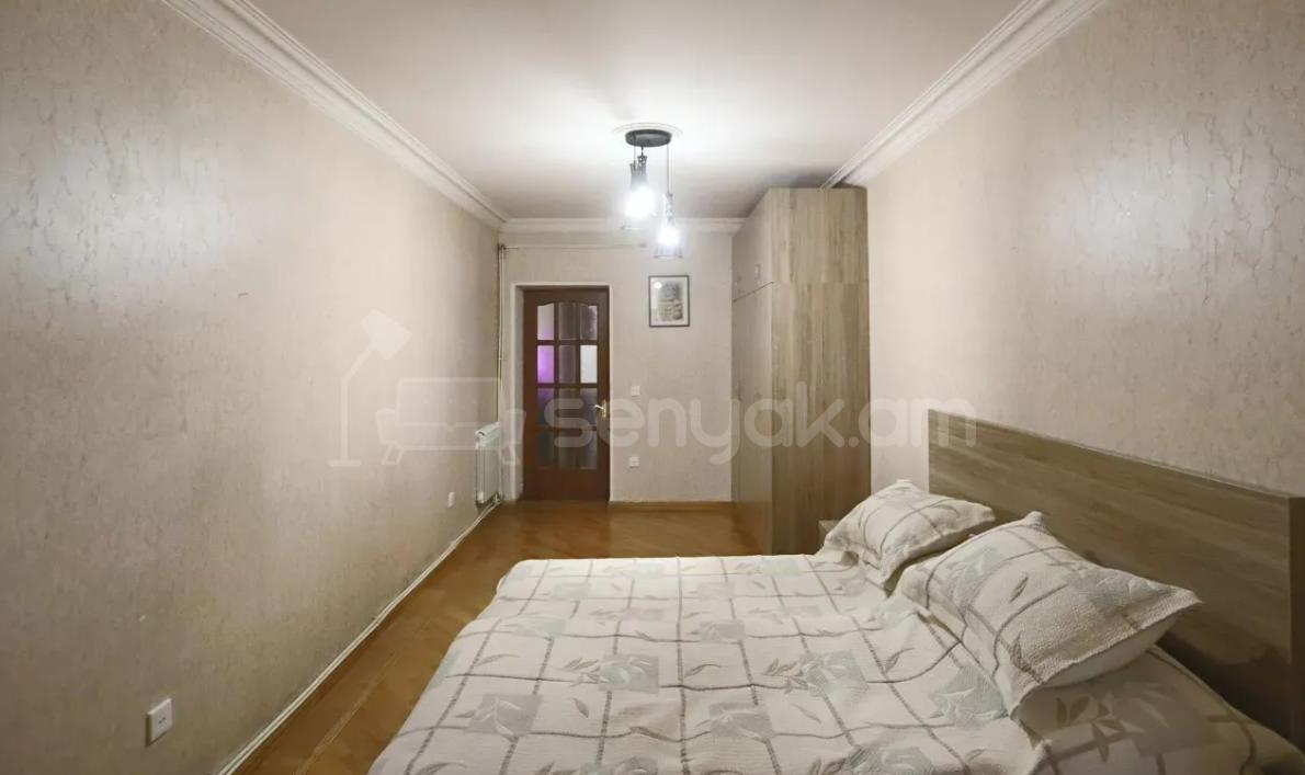 3 Սենյականոց Բնակարան Քարե Շենքում, 80քմ, 1/5 հարկ, Կապիտալ Վերանորոգված, Կահավորված, Արևկող