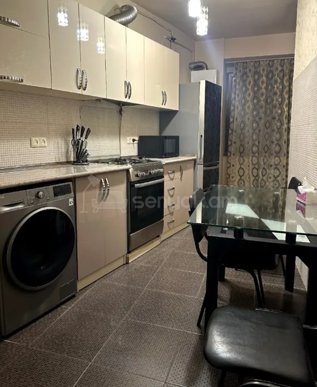 3 Սենյականոց Բնակարան, 76քմ, 7/9 հարկ, Դիզայներական Վերանորոգված