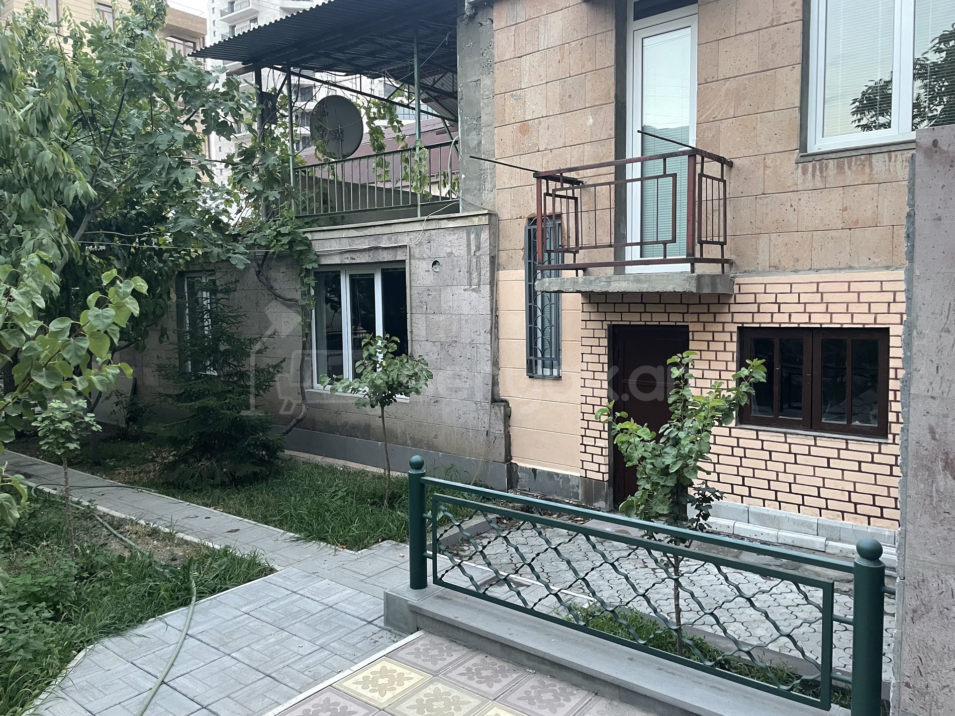 2 Սենյականոց Սեփական Տուն, 60քմ, Կապիտալ Վերանորոգված