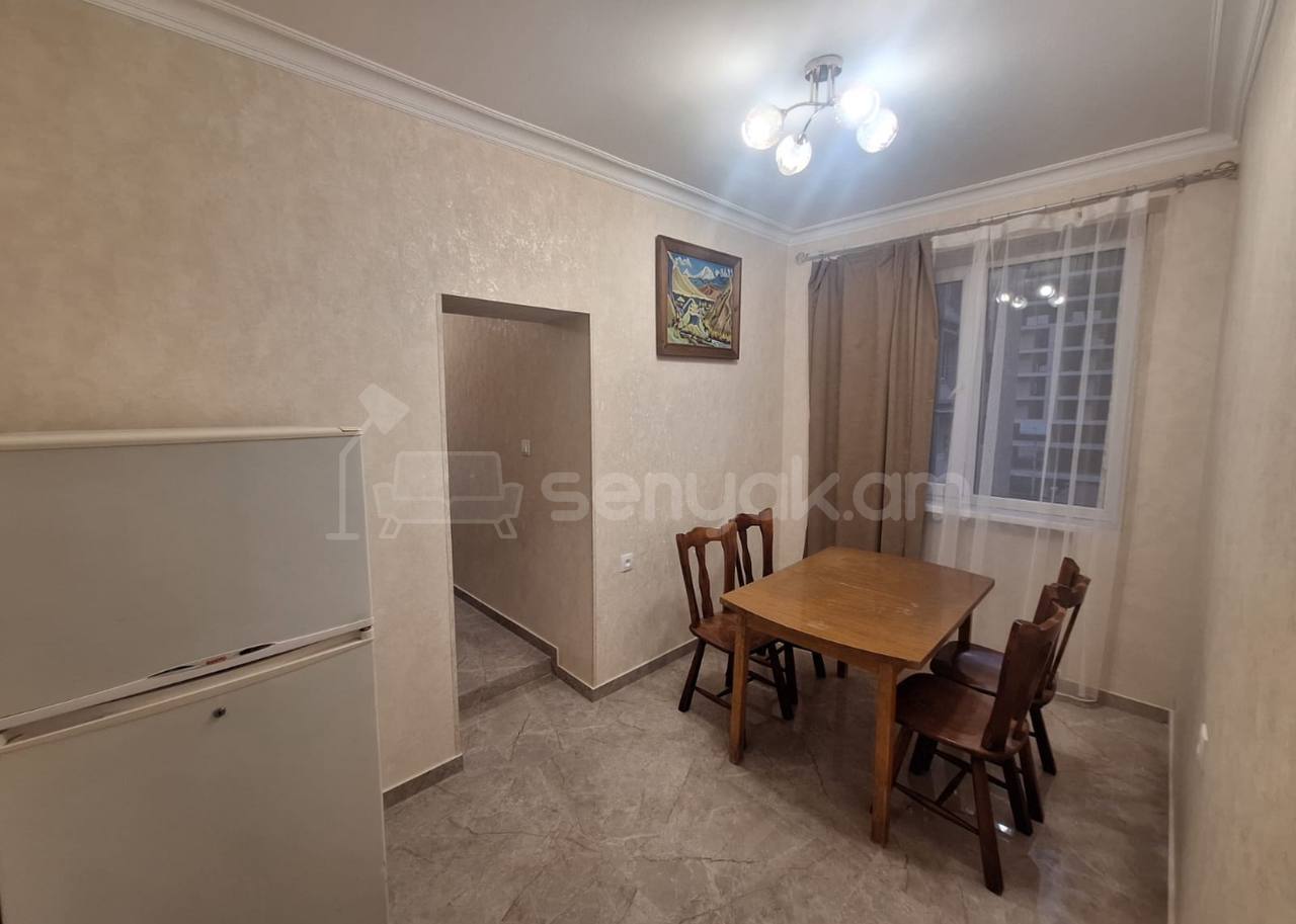 2 Սենյականոց Բնակարան Քարե Շենքում, 60քմ, 3/6 հարկ, Կապիտալ Վերանորոգված, Կահավորված, Արևկող