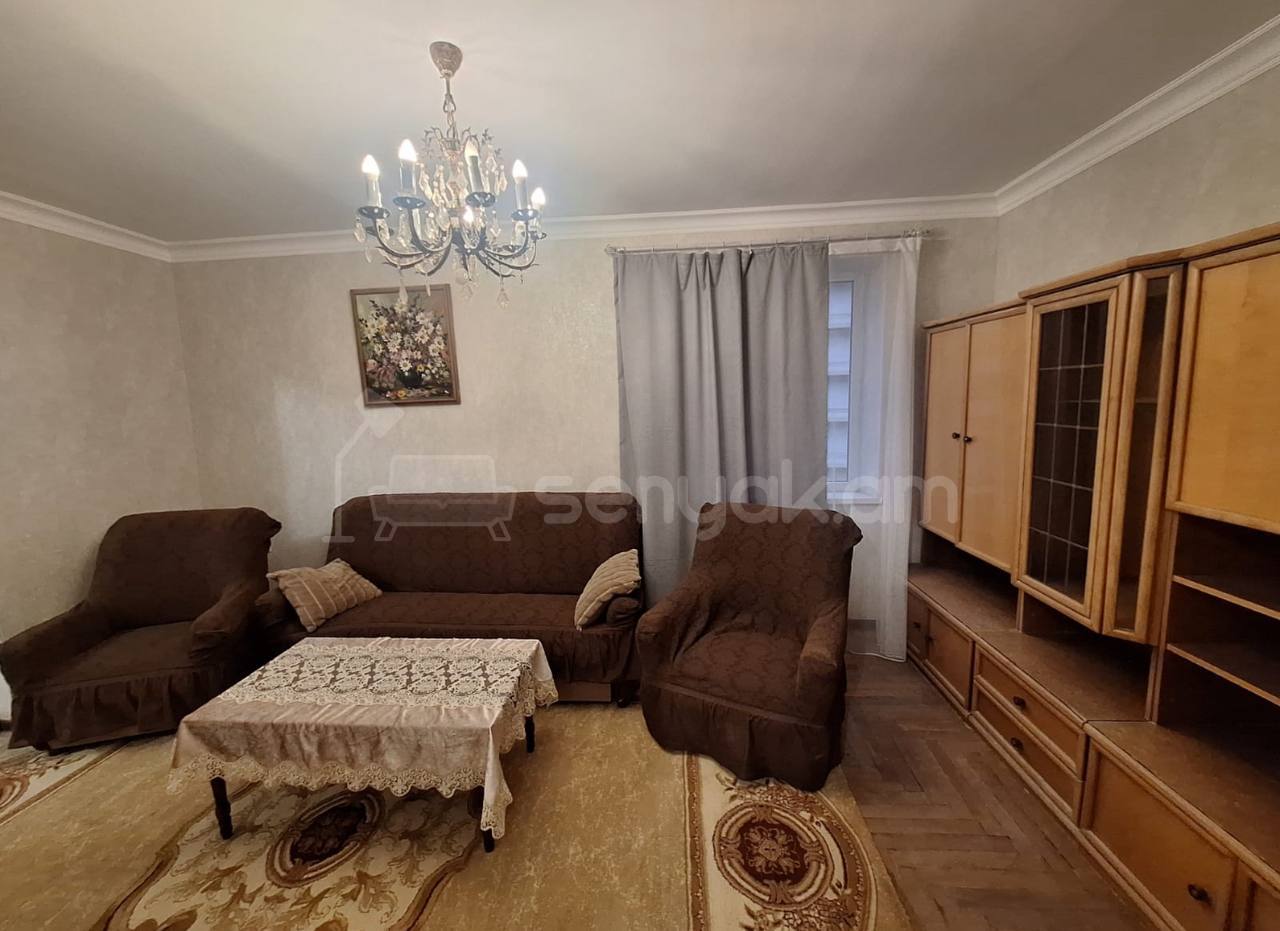 2 Սենյականոց Բնակարան Քարե Շենքում, 60քմ, 3/6 հարկ, Կապիտալ Վերանորոգված, Կահավորված, Արևկող