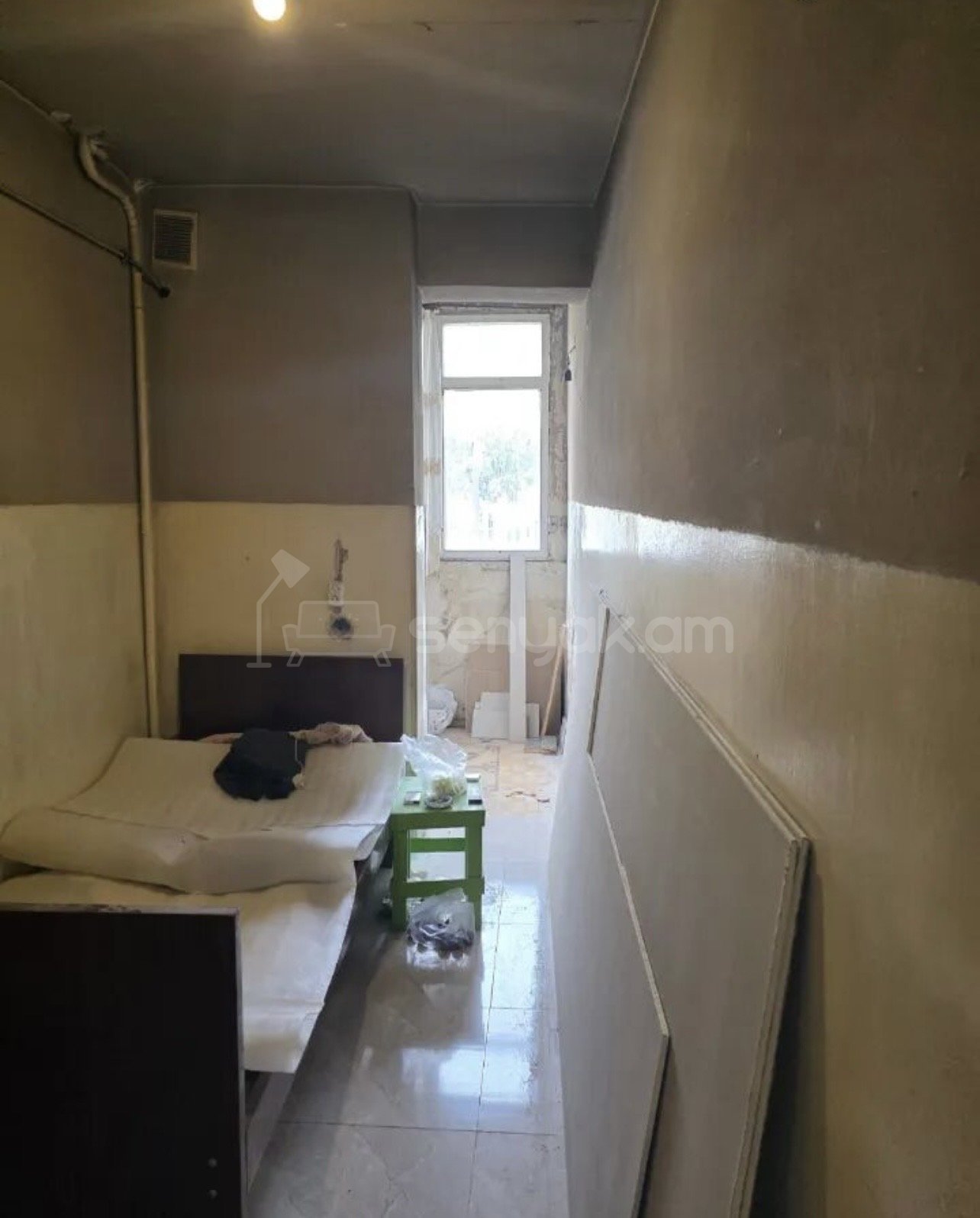 2 Սենյականոց Բնակարան Քարե Շենքում, 42քմ, 2/5 հարկ, Պետական Վիճակում