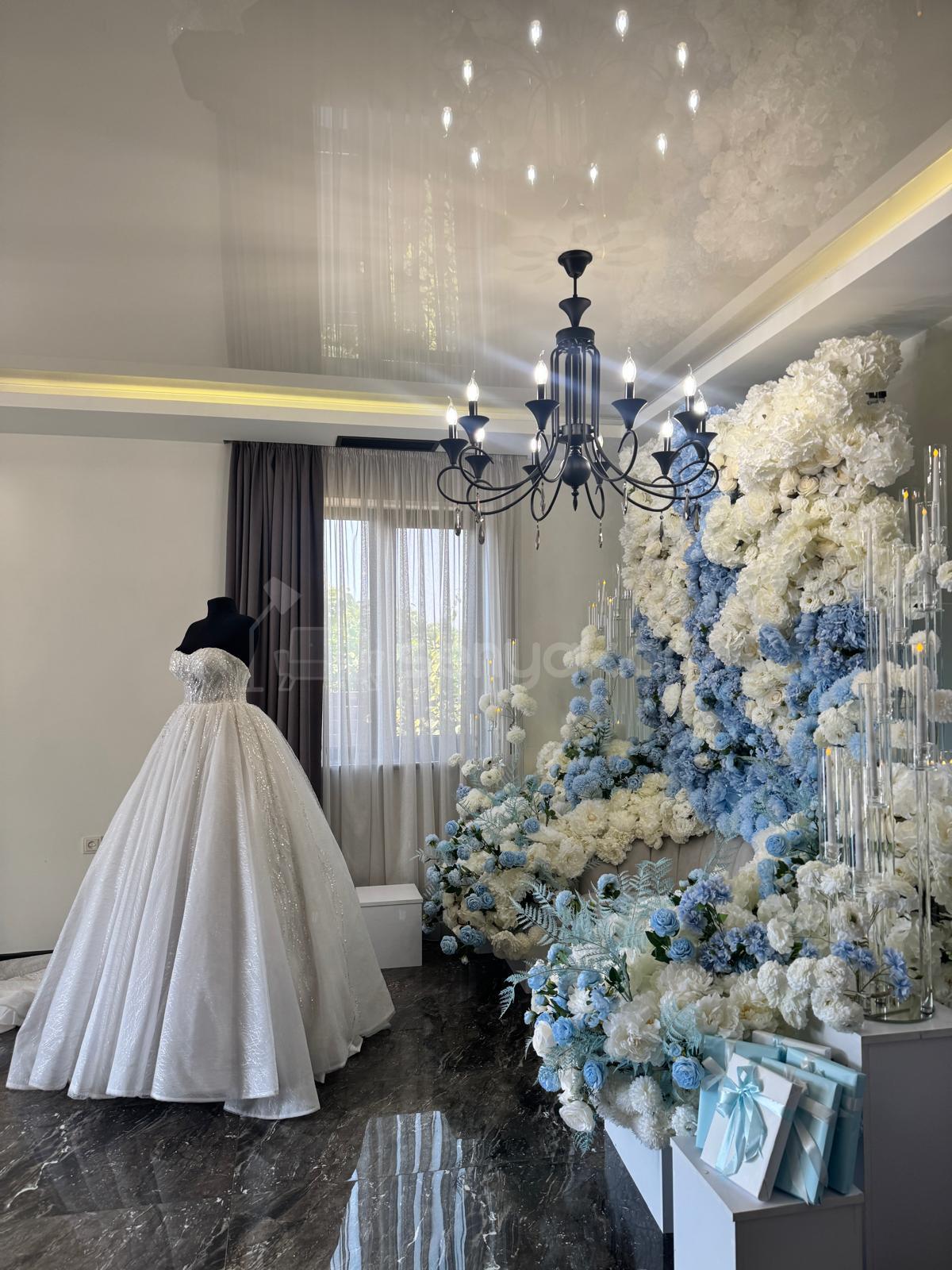 5 Սենյականոց Շքեղ Առանձնատուն, 200քմ, Լողավազանով