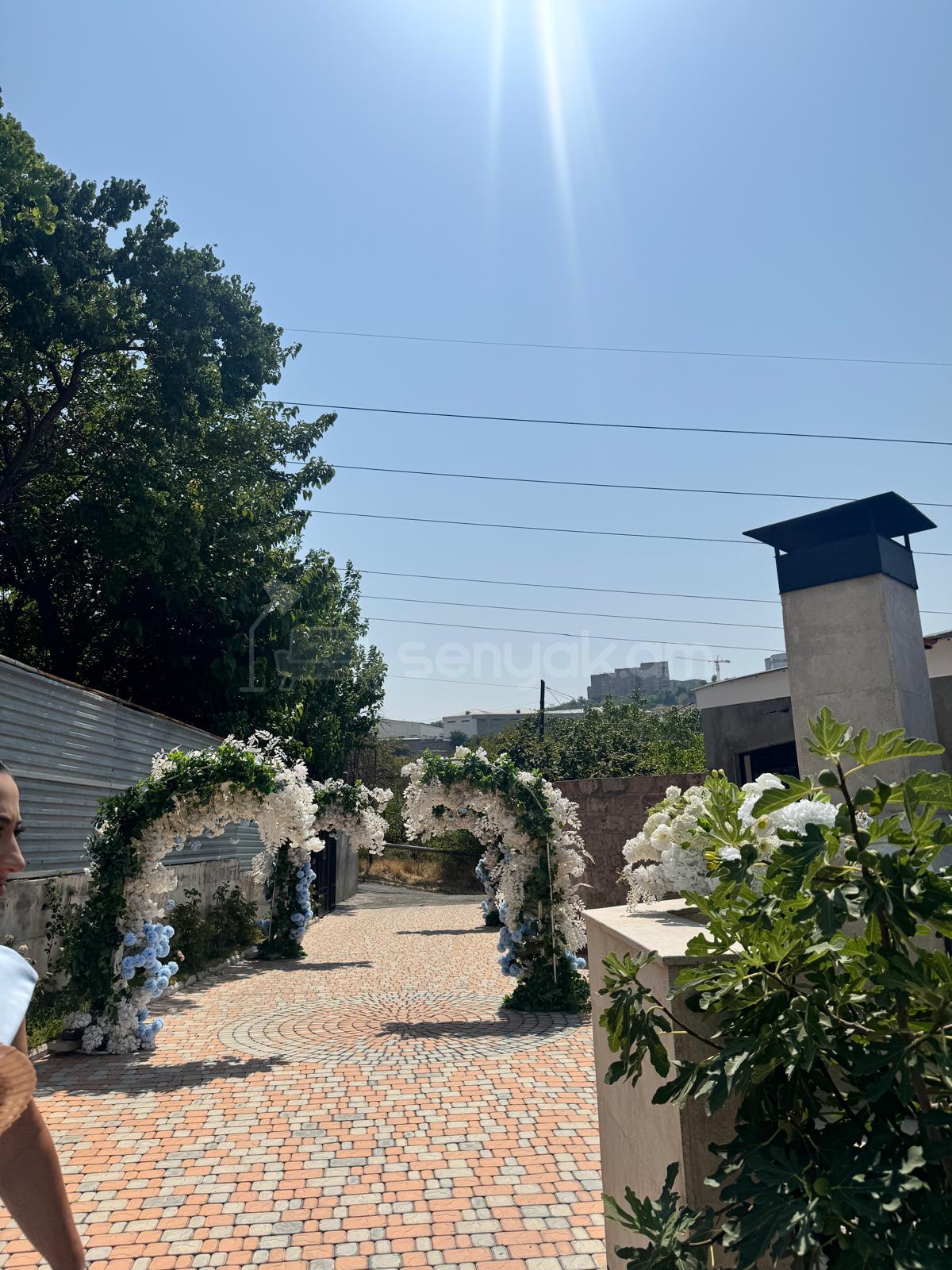 5 Սենյականոց Շքեղ Առանձնատուն, 200քմ, Լողավազանով