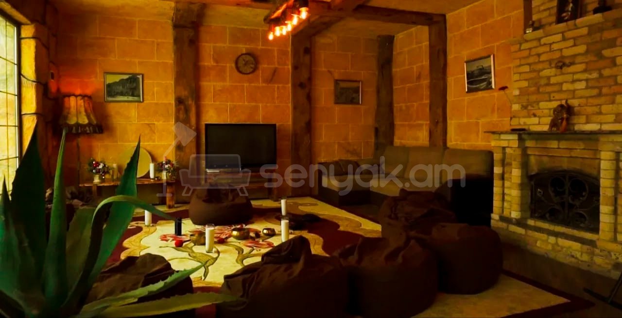 7 Սենյականոց Շքեղ Առանձնատուն, 200քմ, Լողավազանով